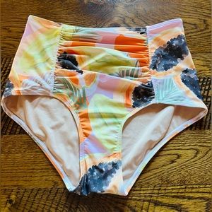 NWOT Kortni Jeane swim bottoms